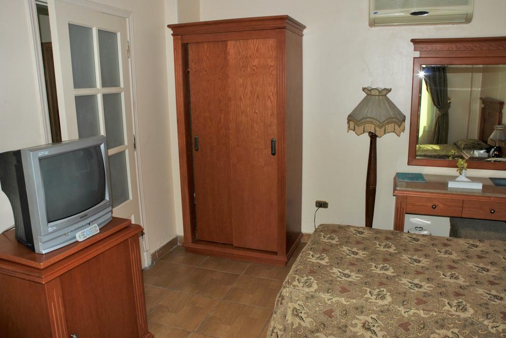 Tiba Pyramids Hotel Giza الغرفة الصورة